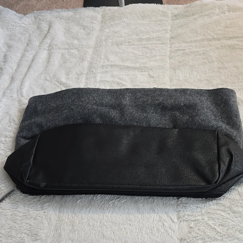 Gray and Black Laptop Bag with Zipper Closure